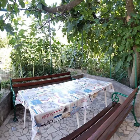 Apartament 1