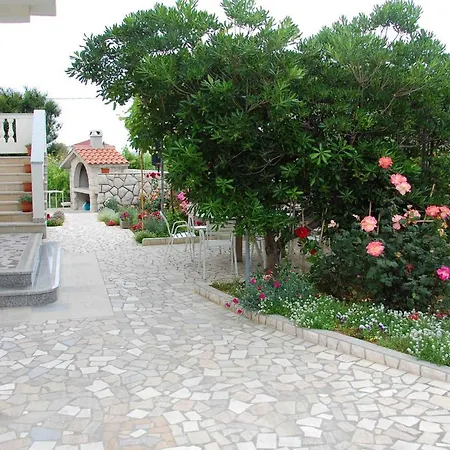 Apartament 1