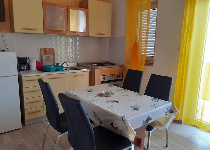 Apartment 1 Lopar