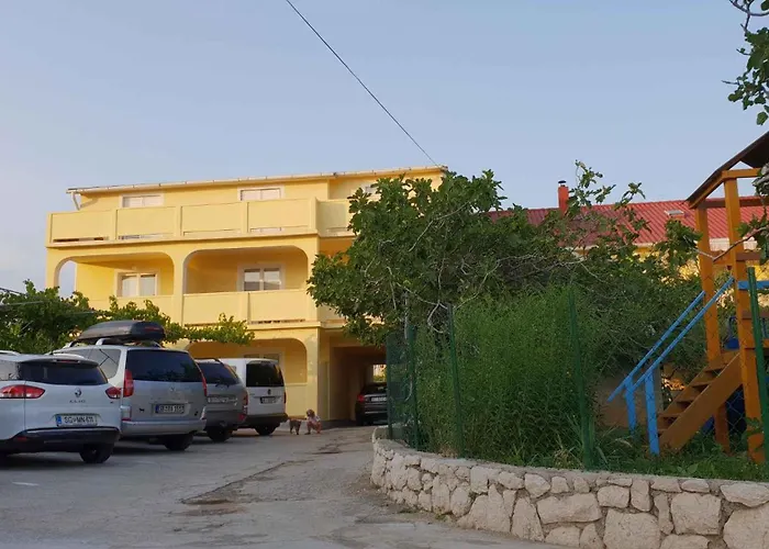 Apartment 1 Lopar